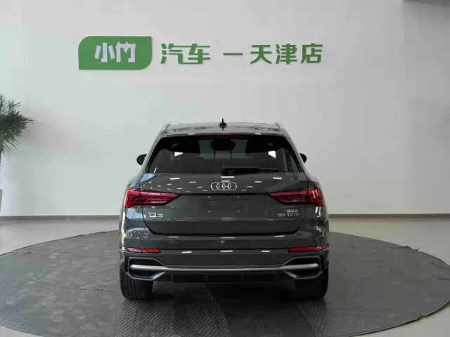Audi Q3 — Фото автомобиля 4