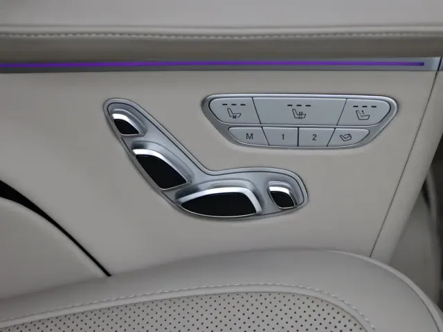 Mercedes-Benz V-Class — Фото автомобиля 19