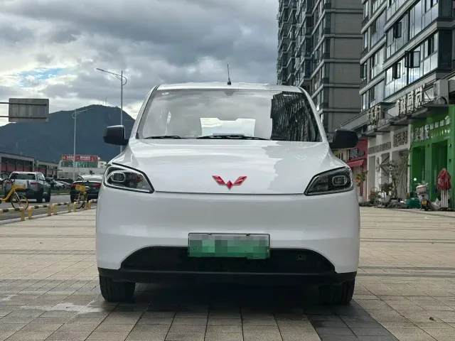 Wuling Hongguang — Фото автомобиля 2