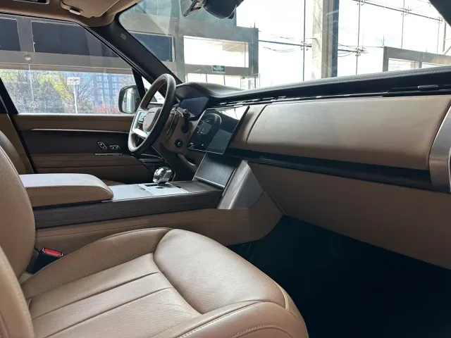 Land Rover Range Rover — Фото автомобиля 12
