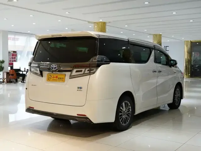 Toyota Vellfire — Фото автомобиля 21