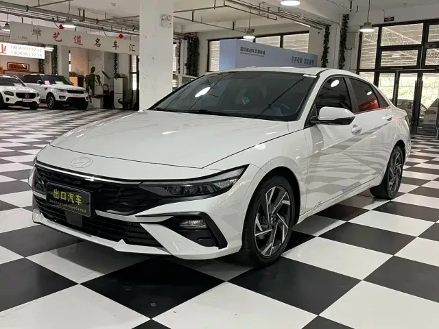 Фотография автомобиля — Hyundai Elantra