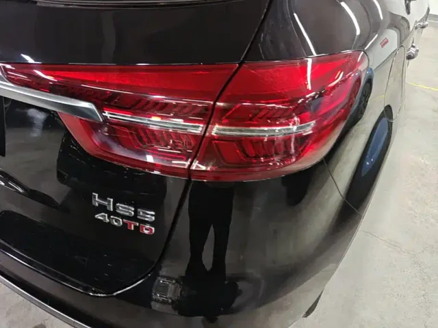 Hongqi HS5 — Фото автомобиля 7