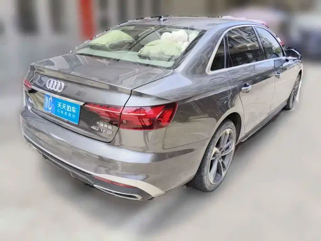 Audi A4L — Фото автомобиля 2