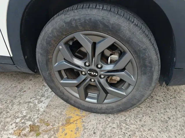 Kia Seltos — Фото автомобиля 24