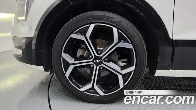Kia Niro The All New Niro Signature — Фото автомобиля 5
