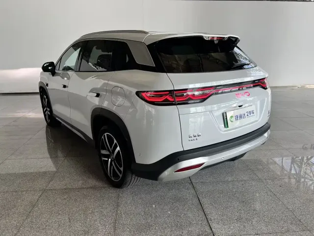 BYD Song L DM-i — Фото автомобиля 4