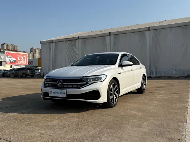 Фотография автомобиля — Volkswagen Sagitar