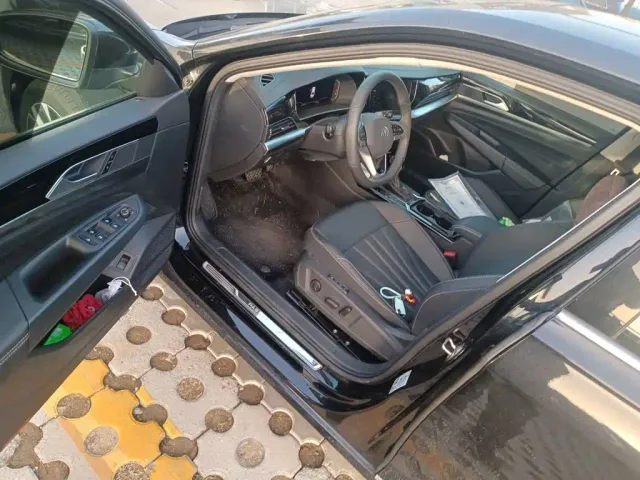 Volkswagen Passat — Фото автомобиля 12