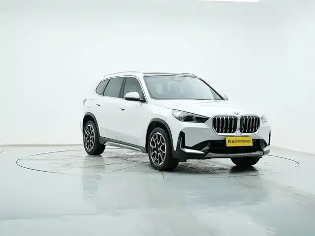 BMW X1 — Фото автомобиля 2