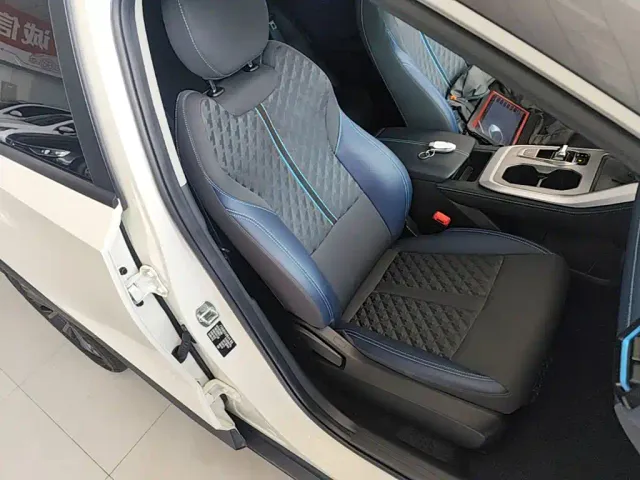 GAC Trumpchi GS3 — Фото автомобиля 24