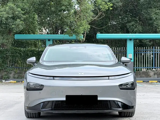 Xpeng P7 — Фото автомобиля 2