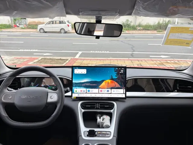 Geely Starry Wish — Фото автомобиля 8