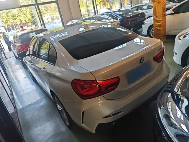 BMW 1 Series — Фото автомобиля 4