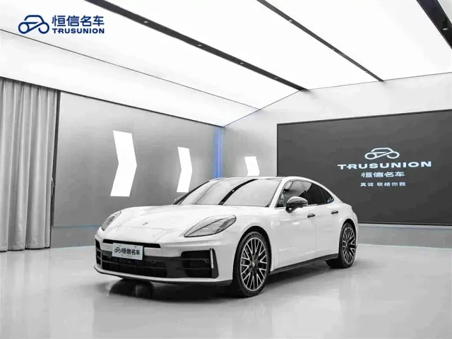 Porsche Panamera — Фото автомобиля 3