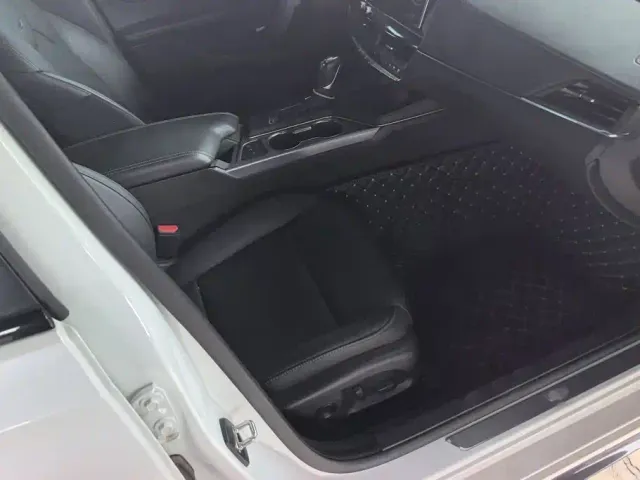 Cadillac CT4 — Фото автомобиля 8
