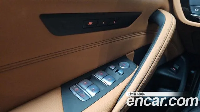 BMW 5-Series — Фото автомобиля 24