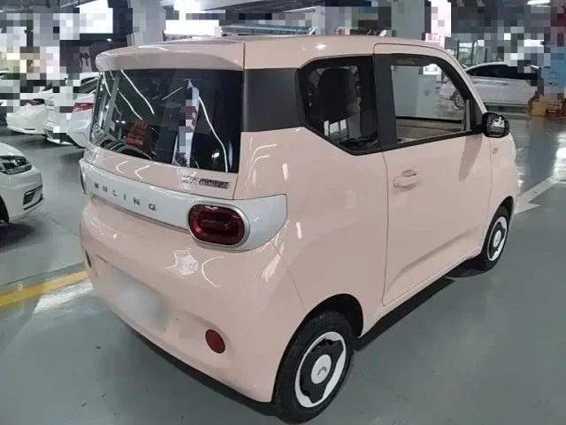 Wuling Hongguang Mini EV — Фото автомобиля 6
