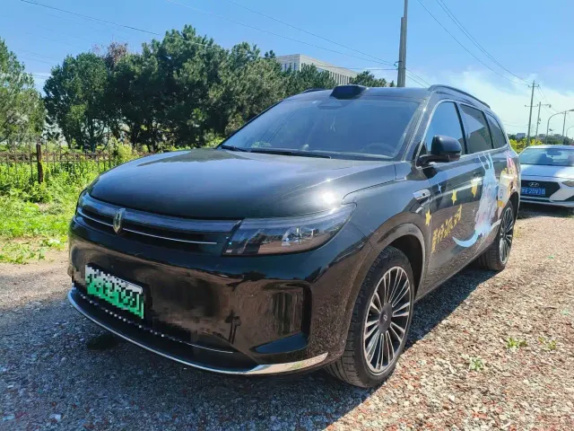 Фотография автомобиля — Aito M7