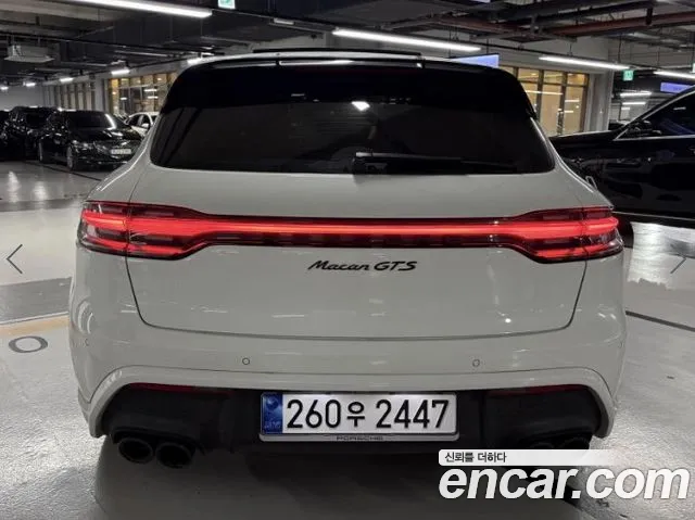 Porsche Macan — Фото автомобиля 3