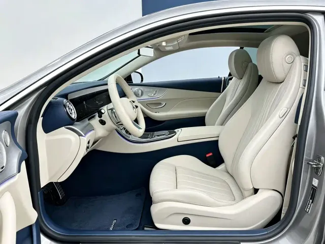 Mercedes-Benz E-Class — Фото автомобиля 4
