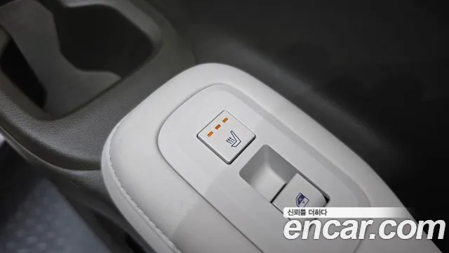 Hyundai Santafe Santa Fe (MX5) Бензин 2.5T 2WD — Фото автомобиля 23