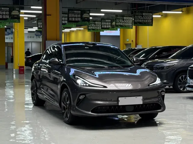 IM Motors LS6 — Фото автомобиля 3