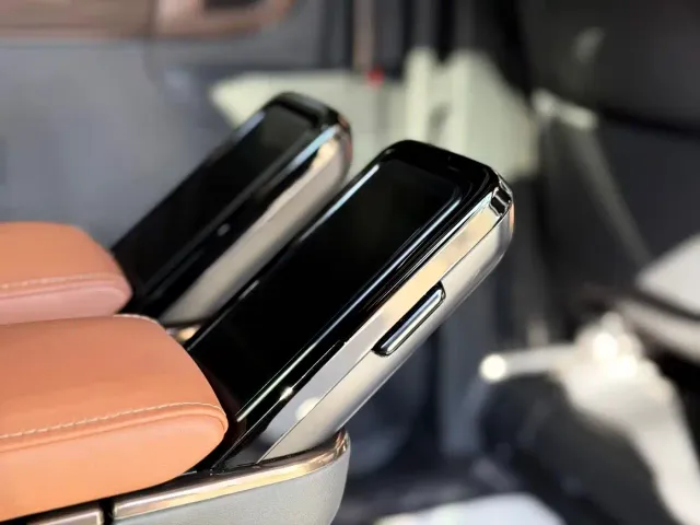Toyota Alphard — Фото автомобиля 13
