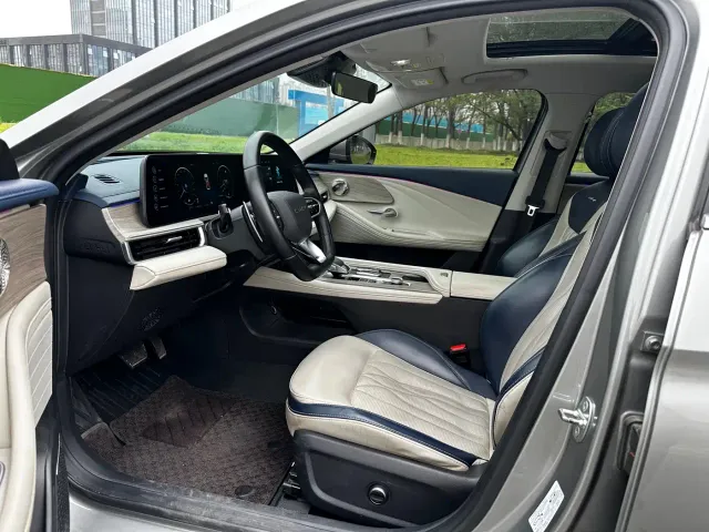 Chery Arrizo 8 — Фото автомобиля 4
