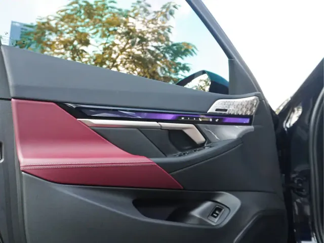 BMW 5 Series — Фото автомобиля 12