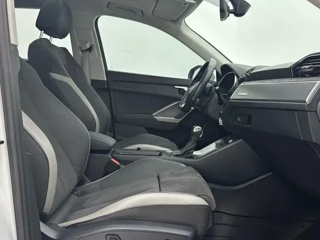 Audi Audi Q3 2022 35 TFSI Fashion Dynamic — Фото автомобиля 9