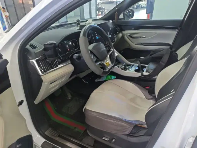 BYD Song PLUS — Фото автомобиля 14