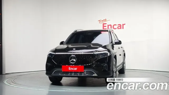 Mercedes-Benz EQB X243 — Фото автомобиля 2