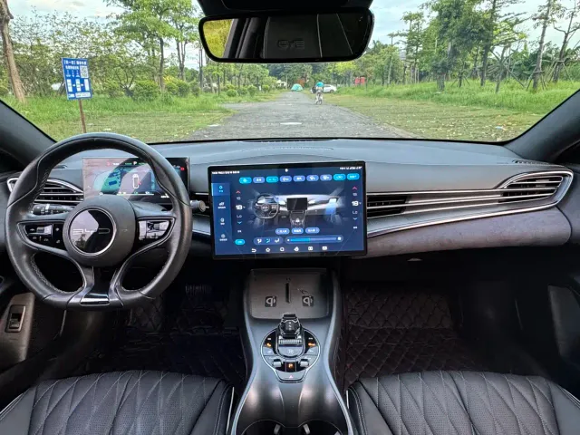 BYD Seal — Фото автомобиля 9