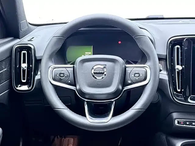 Volvo Volvo XC40 New Energy 2023 Long Range PRO Version — Фото автомобиля 17