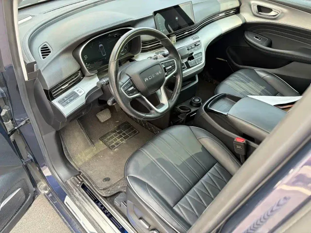 Roewe iMAX8 — Фото автомобиля 4