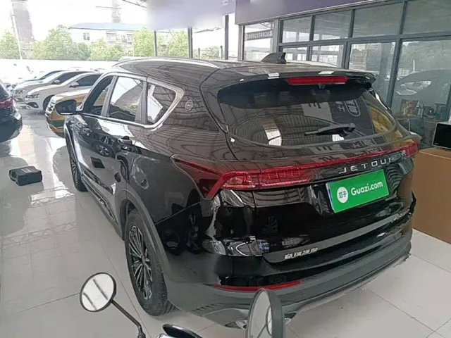 Jetour X70 Plus — Фото автомобиля 4