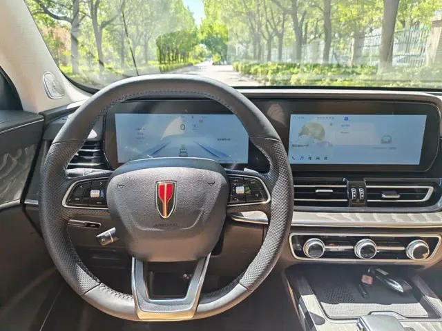 Hongqi HS5 — Фото автомобиля 2