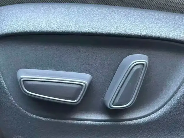 Toyota Sienna — Фото автомобиля 14