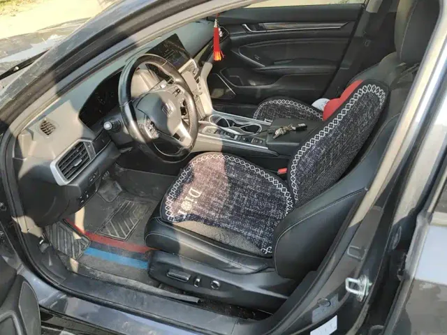 Honda Accord — Фото автомобиля 9
