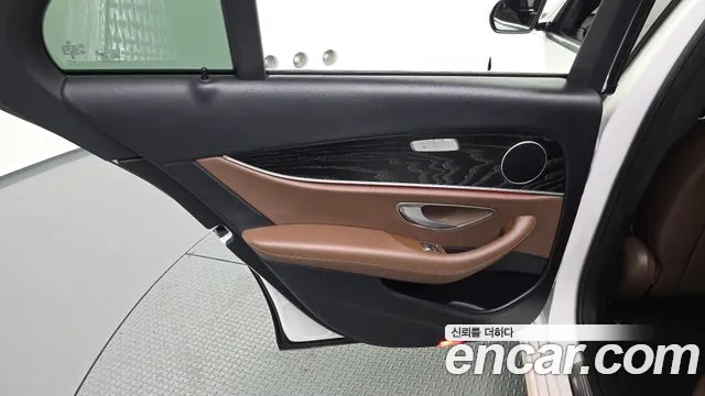 Mercedes-Benz E-Class W213 — Фото автомобиля 14