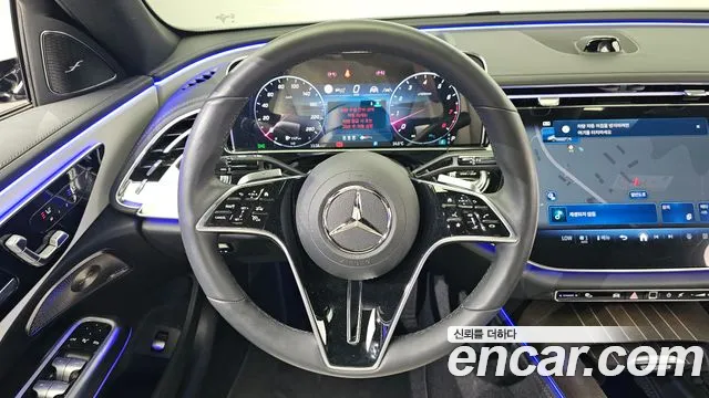 Mercedes-Benz E-Class — Фото автомобиля 13