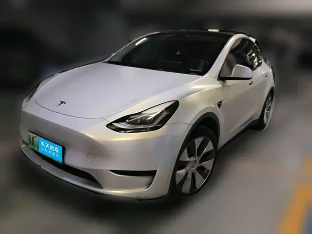 Фотография автомобиля — Tesla Model Y