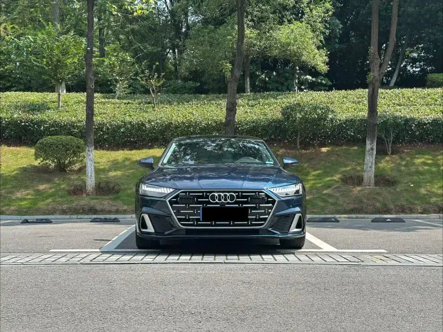 Audi A7L — Фото автомобиля 2