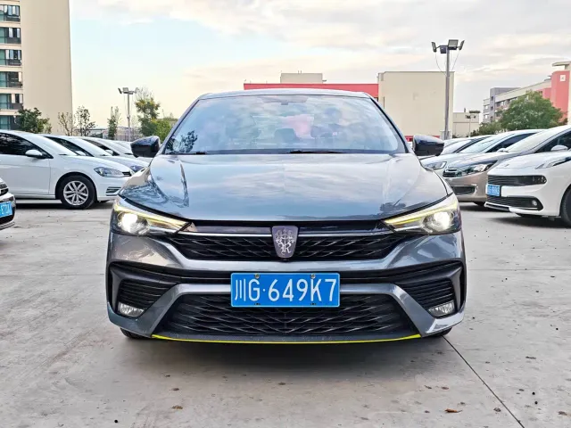 Roewe i5 — Фото автомобиля 2