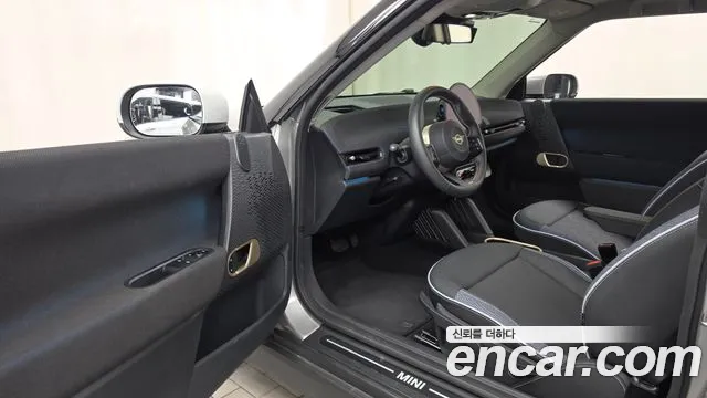 Mini Cooper — Фото автомобиля 10