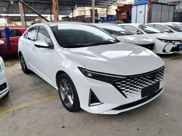 Changan Raeton Plus — Фото автомобиля 3