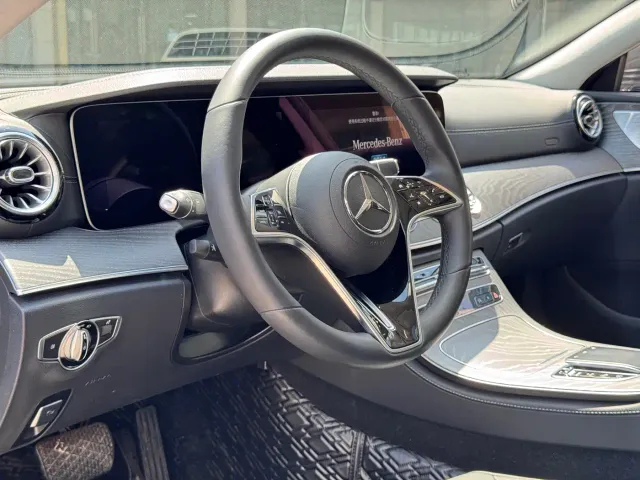 Mercedes-Benz CLS-Class — Фото автомобиля 8