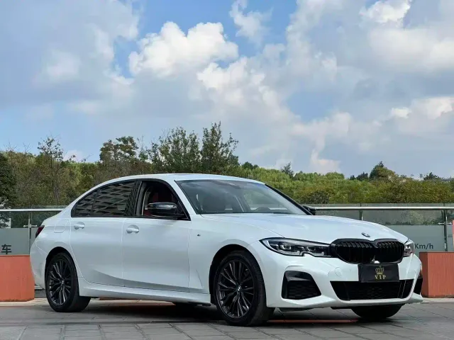 BMW 3 Series — Фото автомобиля 3
