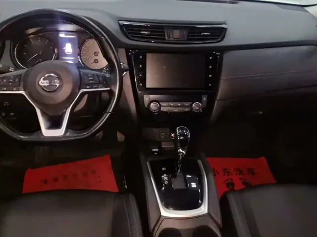 Nissan X-Trail — Фото автомобиля 12